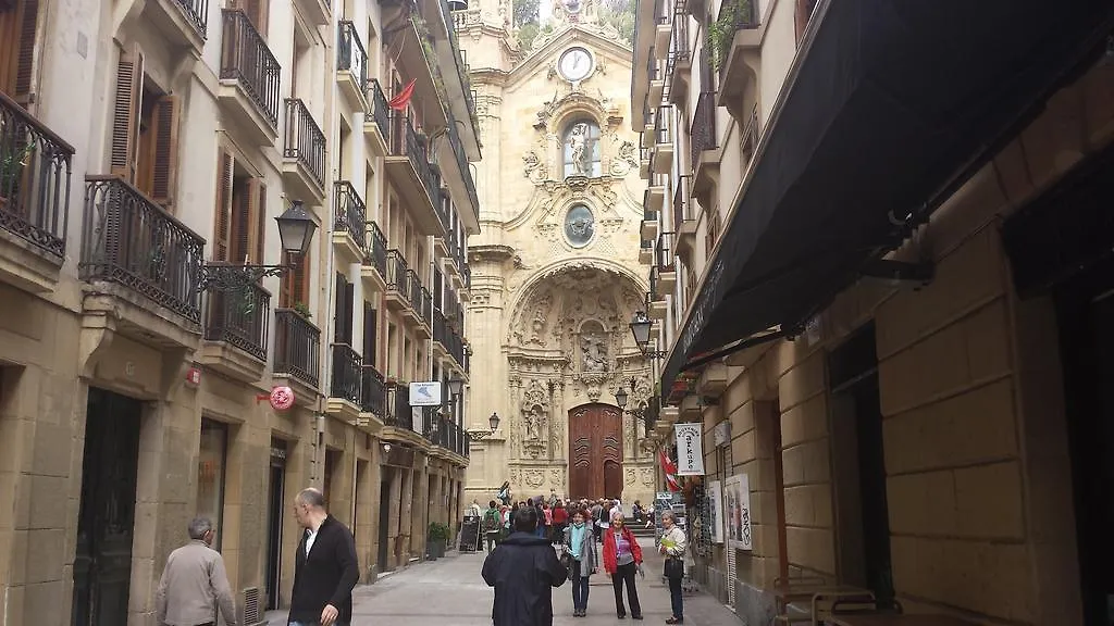 Affittacamere Pension Aries San Sebastián