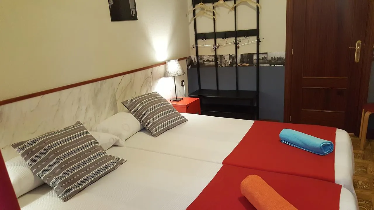 Affittacamere Pension Aries San Sebastián